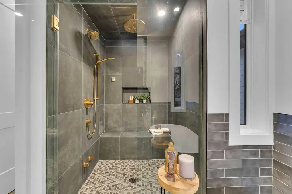 1727 19 Avenue NW Calgary AB T2N 0S5