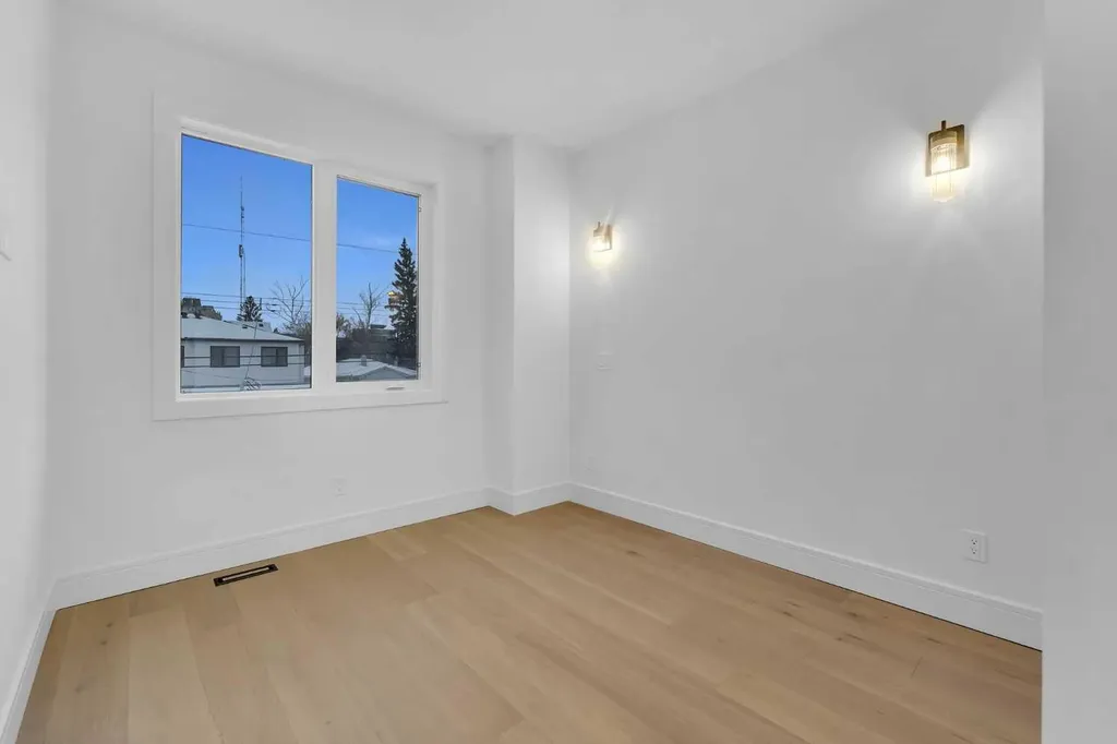 1727 19 Avenue NW Calgary AB T2N 0S5