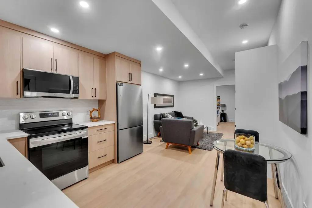 1727 19 Avenue NW Calgary AB T2N 0S5