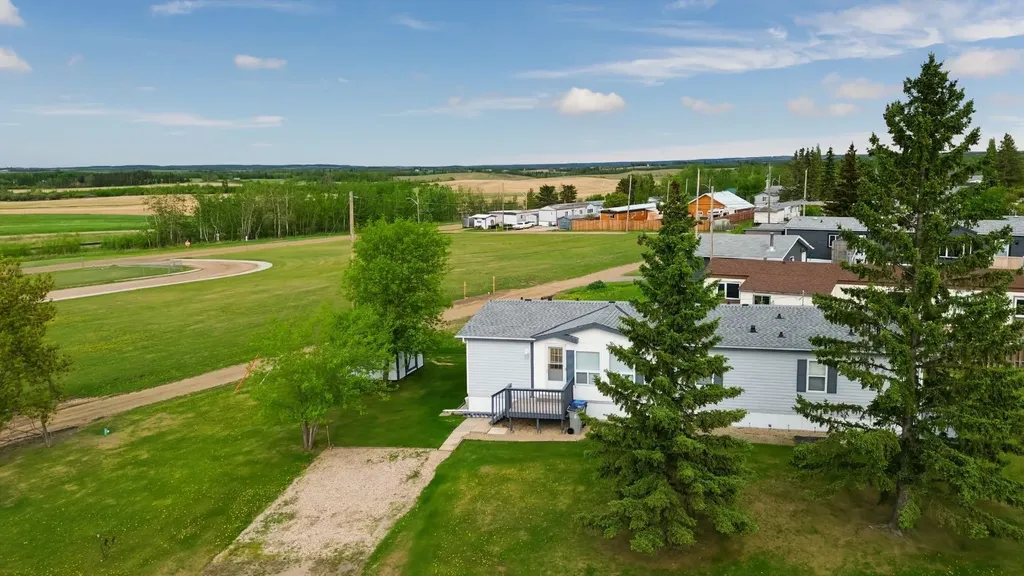 4524 47 Avenue Mayerthorpe AB T0E1N0