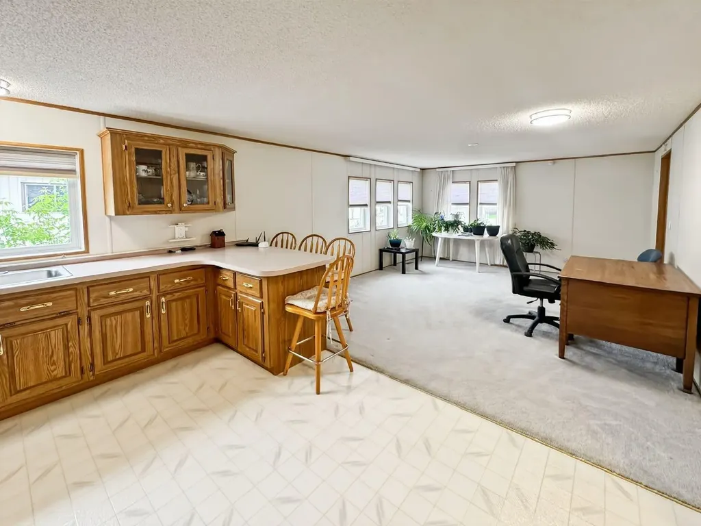 4524 47 Avenue Mayerthorpe AB T0E1N0