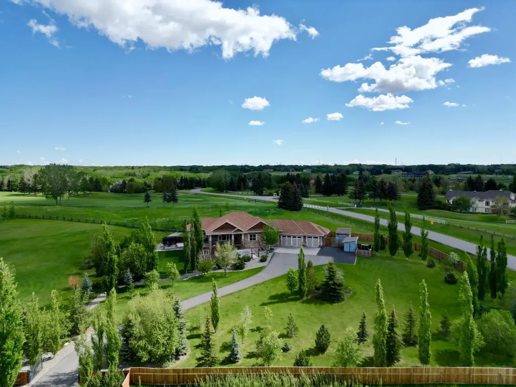 12 Sigurdson Bay Rural Rocky View County AB T3R 1G1