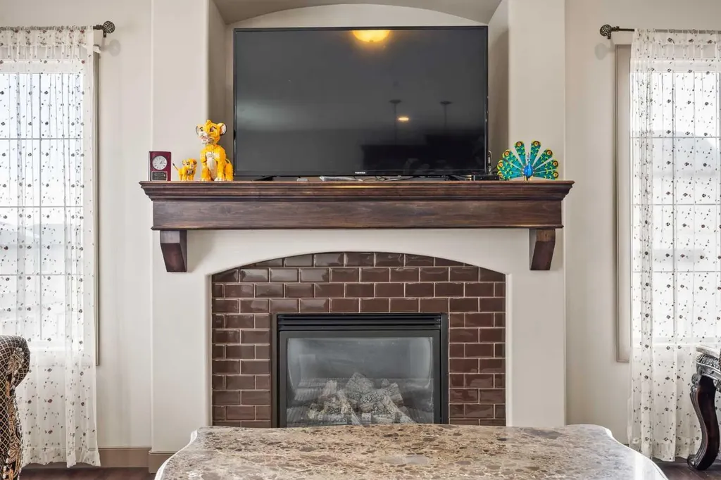 282 Pantego Terrace NW Calgary AB T3K 0K3
