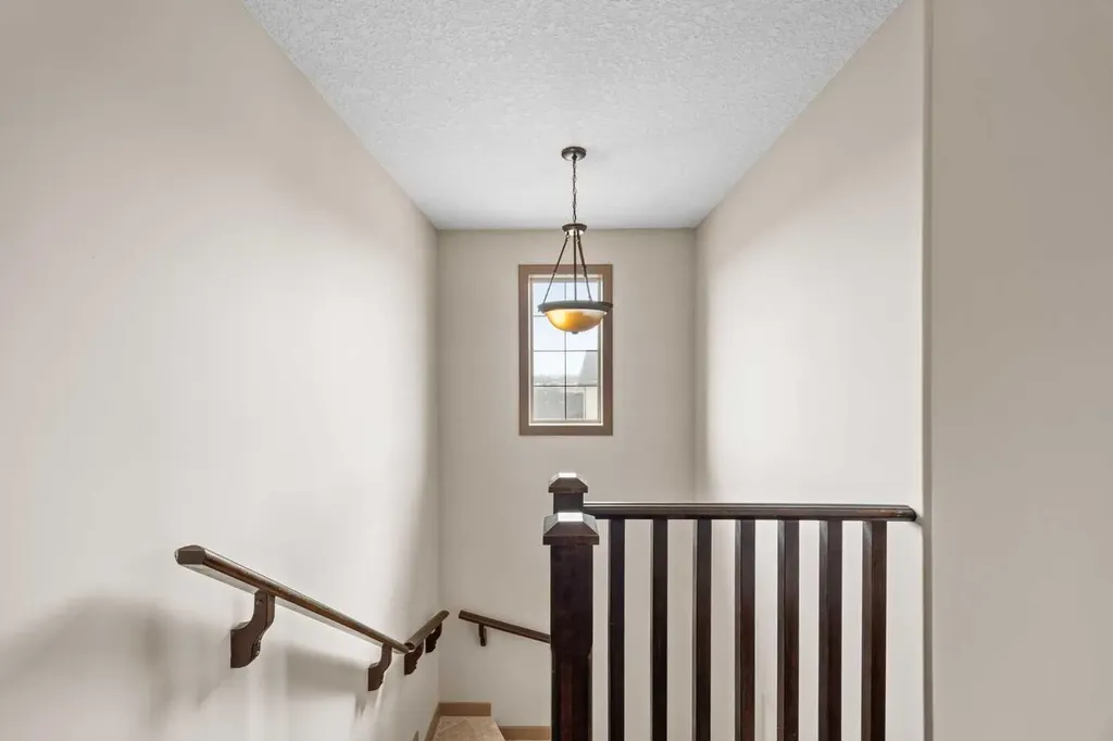282 Pantego Terrace NW Calgary AB T3K 0K3