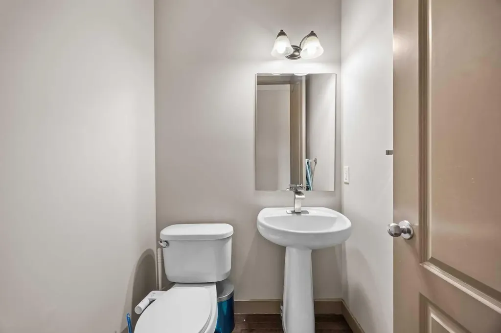 282 Pantego Terrace NW Calgary AB T3K 0K3