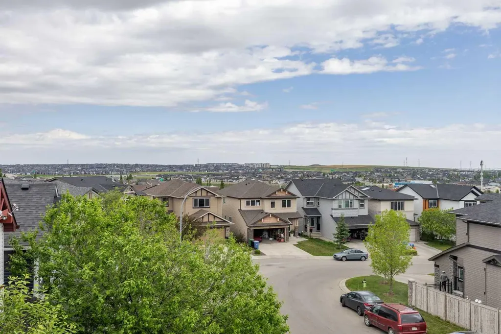 282 Pantego Terrace NW Calgary AB T3K 0K3