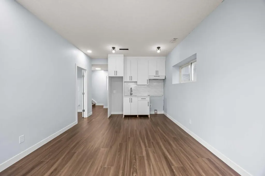 282 Pantego Terrace NW Calgary AB T3K 0K3
