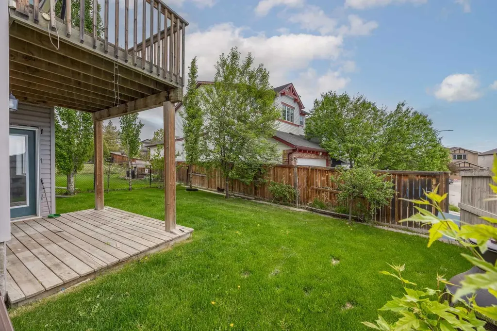 282 Pantego Terrace NW Calgary AB T3K 0K3