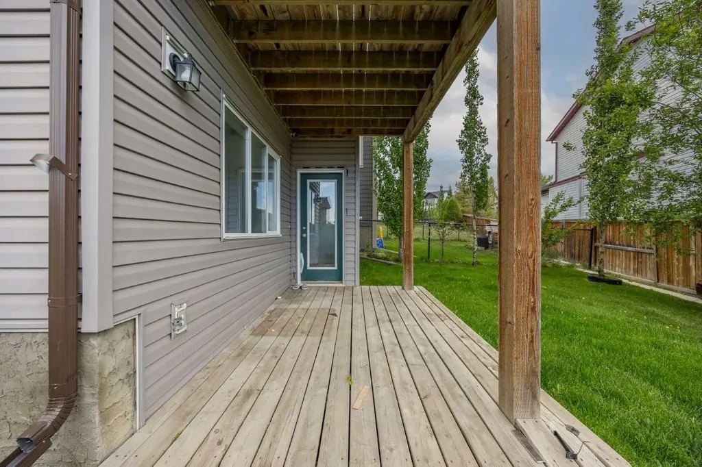 282 Pantego Terrace NW Calgary AB T3K 0K3
