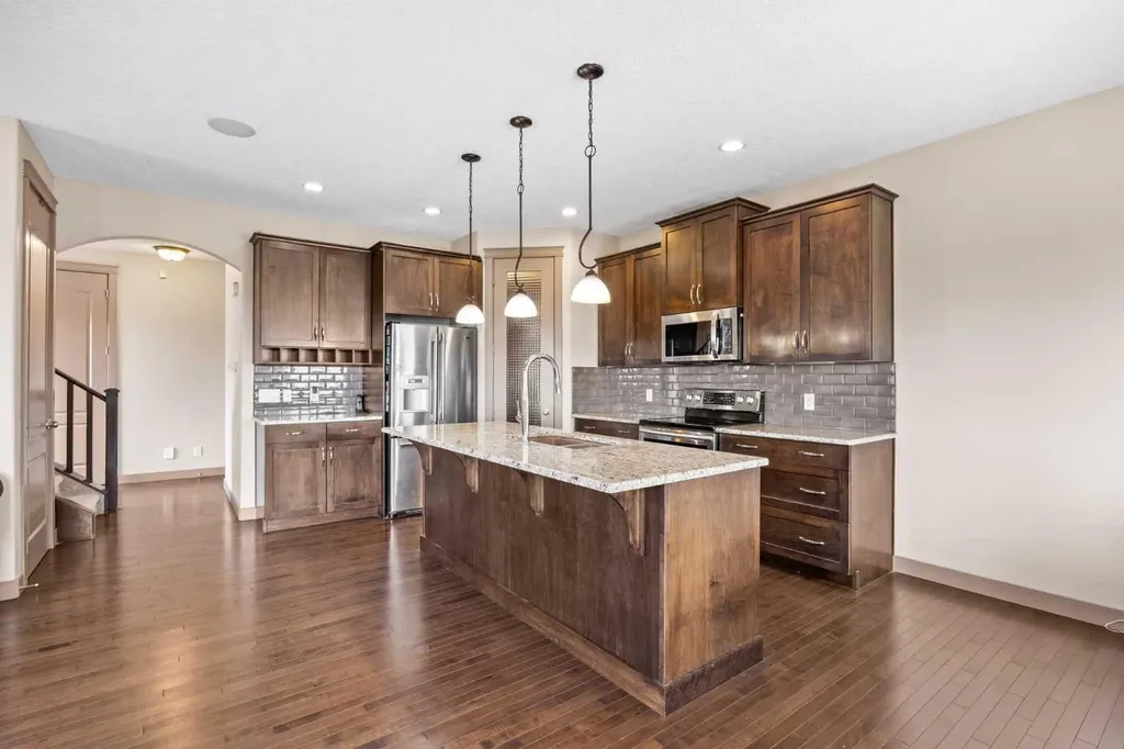 282 Pantego Terrace NW Calgary AB T3K 0K3