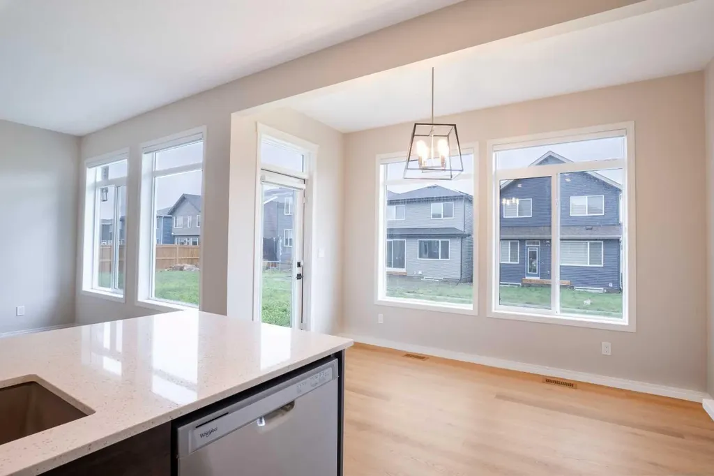 56 Corner Glen Green NE Calgary AB T3N2P5