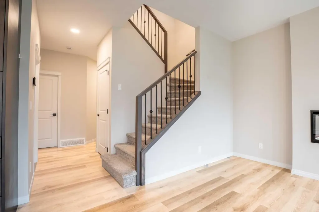 56 Corner Glen Green NE Calgary AB T3N2P5