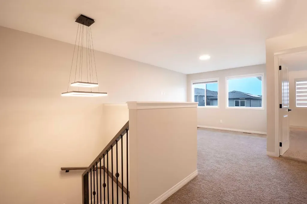 56 Corner Glen Green NE Calgary AB T3N2P5