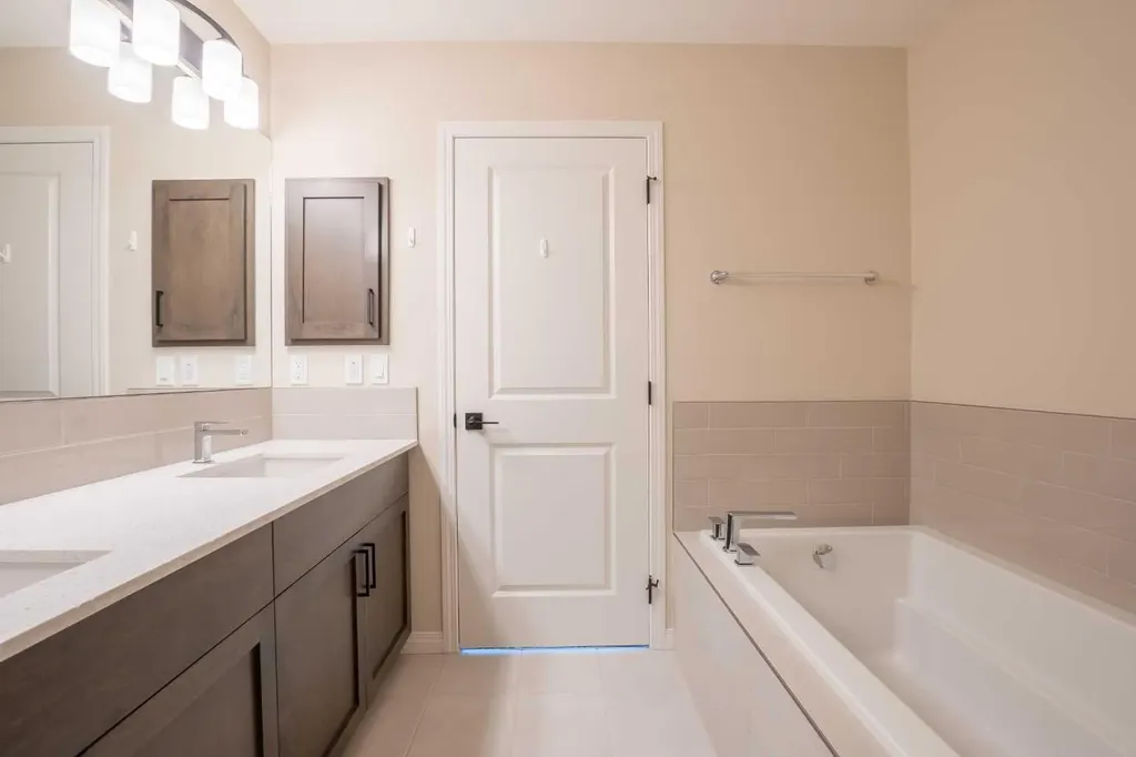 56 Corner Glen Green NE Calgary AB T3N2P5