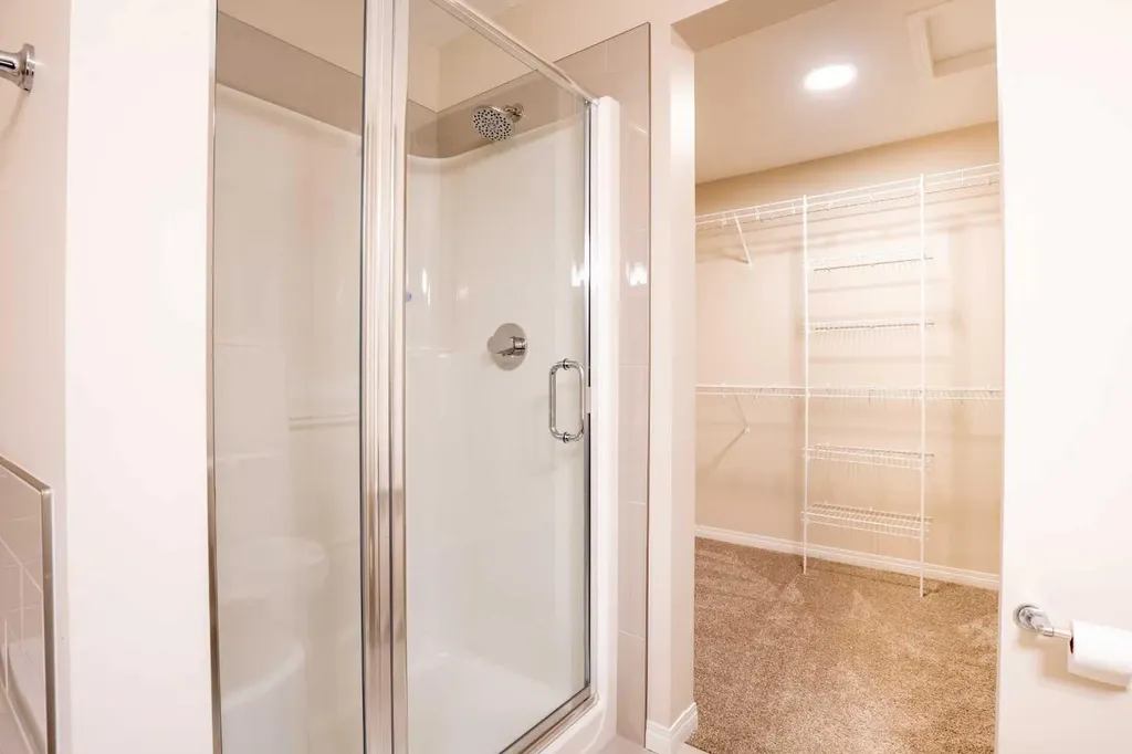 56 Corner Glen Green NE Calgary AB T3N2P5