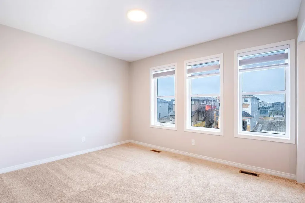 56 Corner Glen Green NE Calgary AB T3N2P5