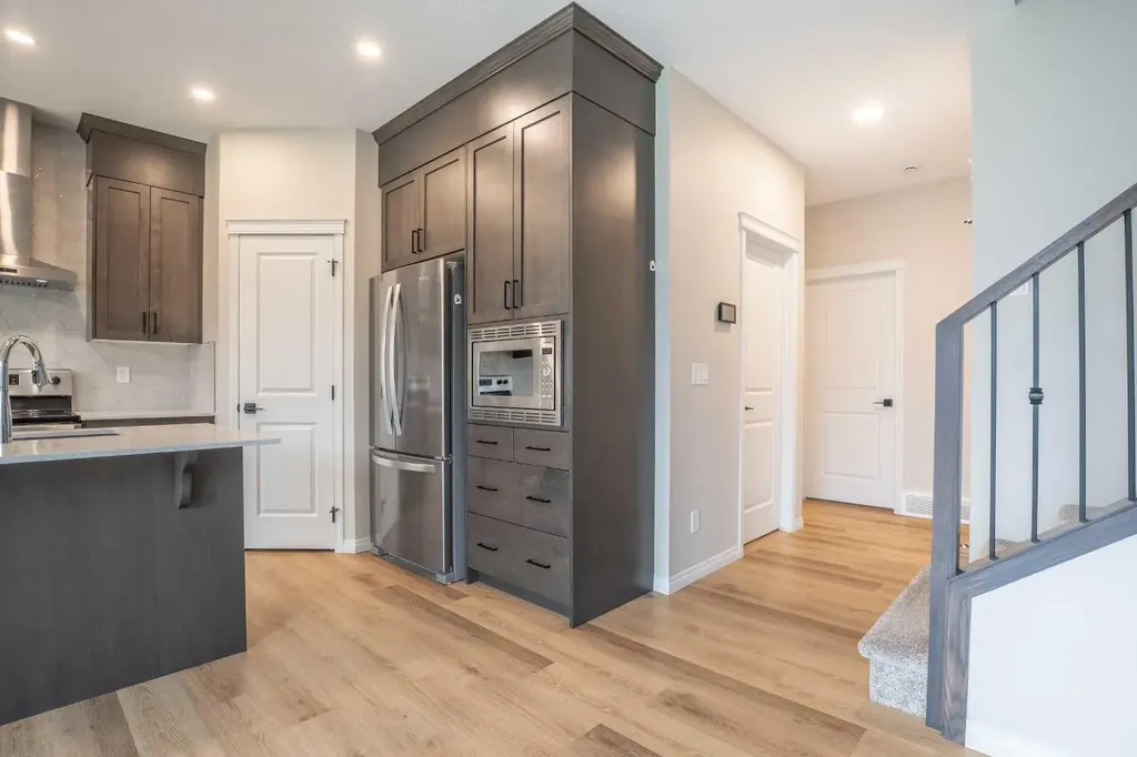 56 Corner Glen Green NE Calgary AB T3N2P5