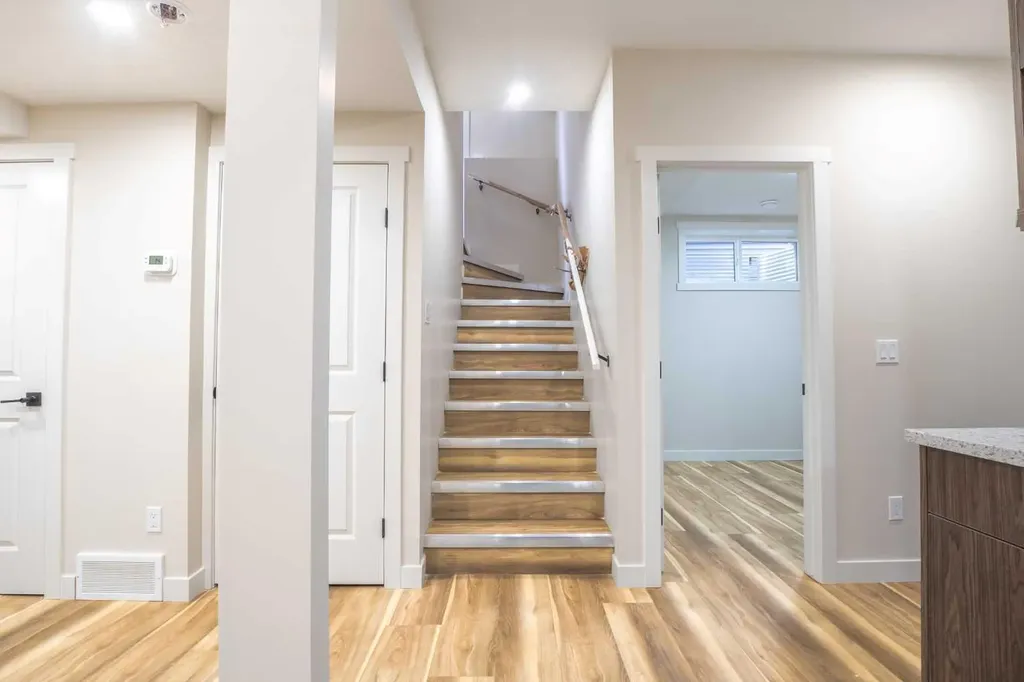 56 Corner Glen Green NE Calgary AB T3N2P5