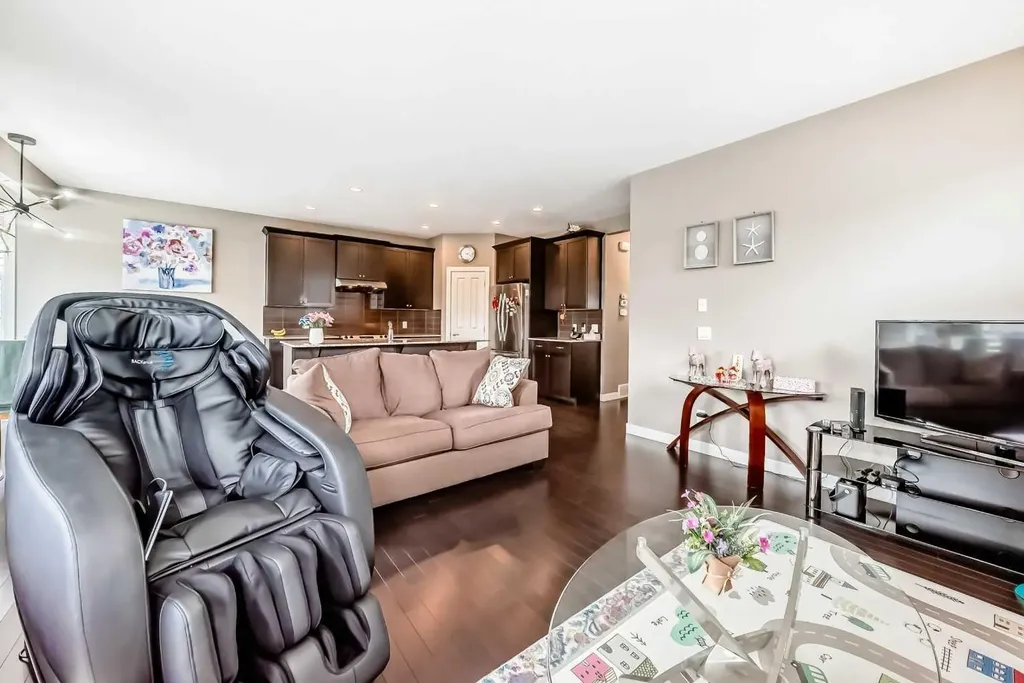 204 Evansview Road NW Calgary AB T3P 0J6