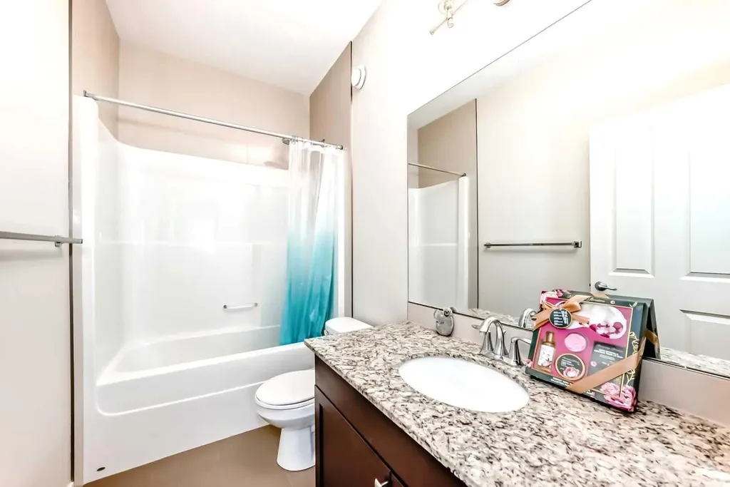 204 Evansview Road NW Calgary AB T3P 0J6