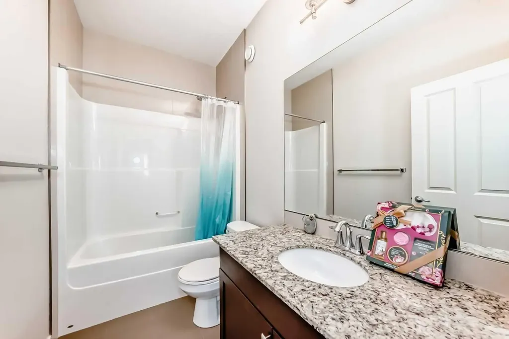 204 Evansview Road NW Calgary AB T3P 0J6