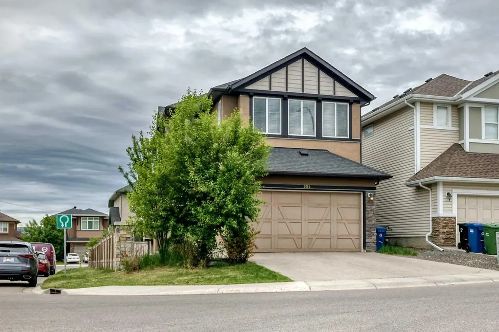 204 Evansview Road NW Calgary AB T3P 0J6