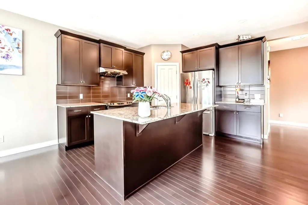 204 Evansview Road NW Calgary AB T3P 0J6