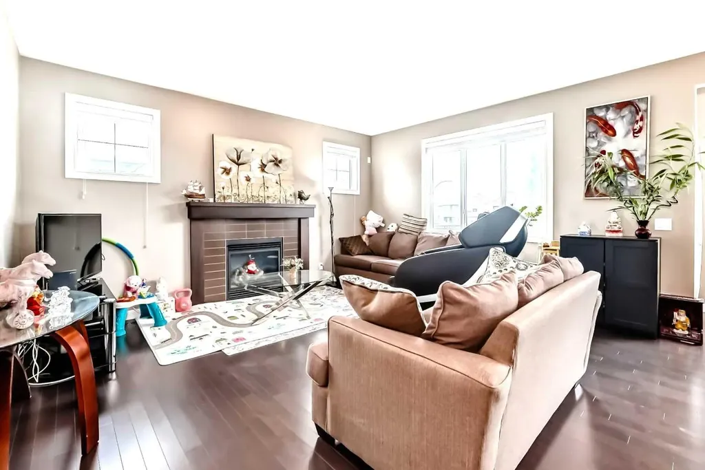 204 Evansview Road NW Calgary AB T3P 0J6