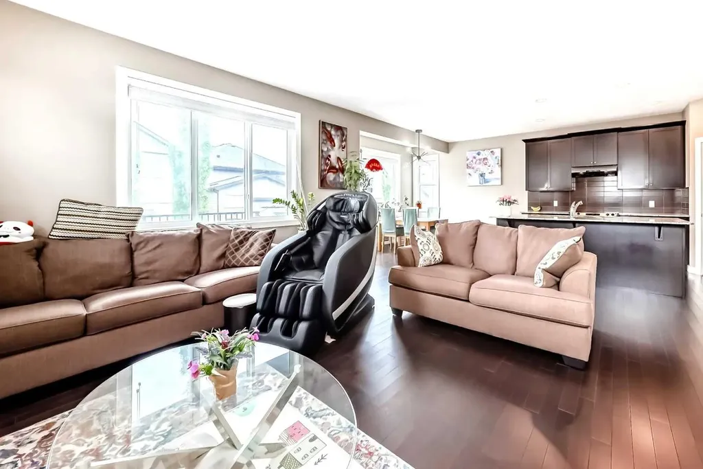204 Evansview Road NW Calgary AB T3P 0J6