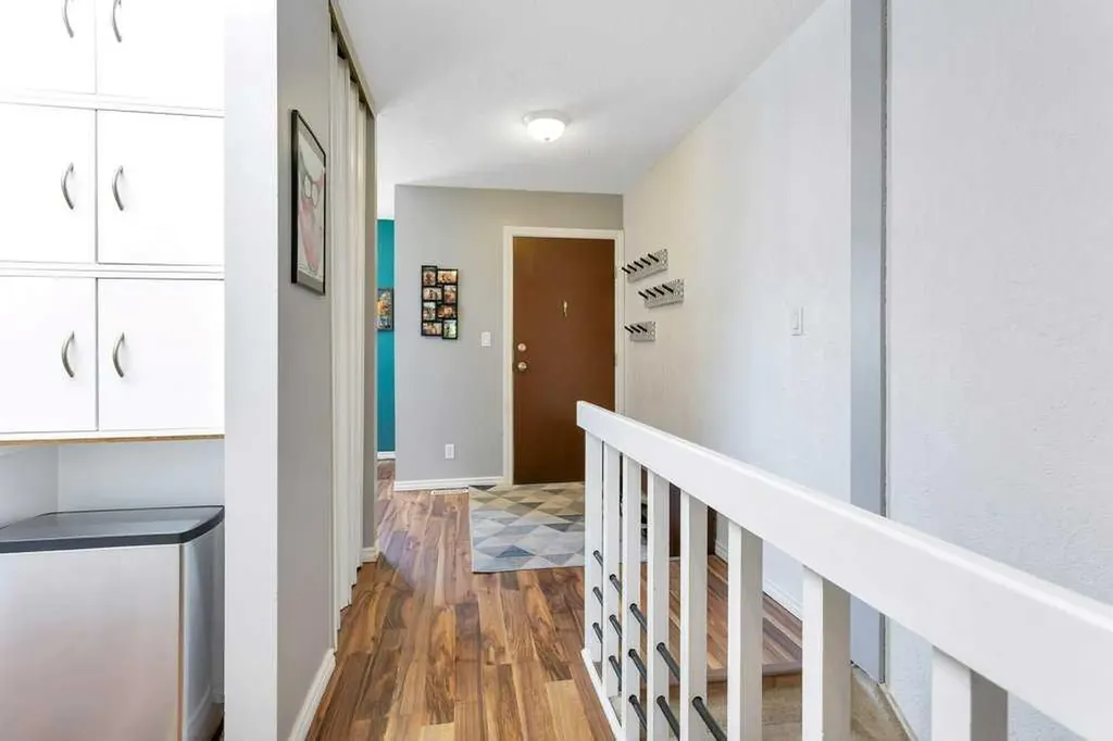 80 Piper Drive Red Deer AB T4P 1H8