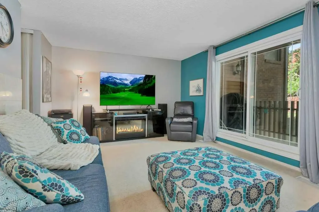80 Piper Drive Red Deer AB T4P 1H8