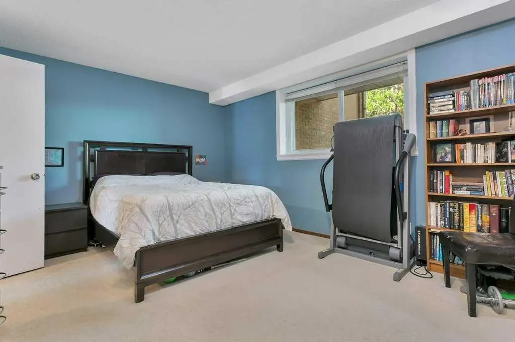 80 Piper Drive Red Deer AB T4P 1H8
