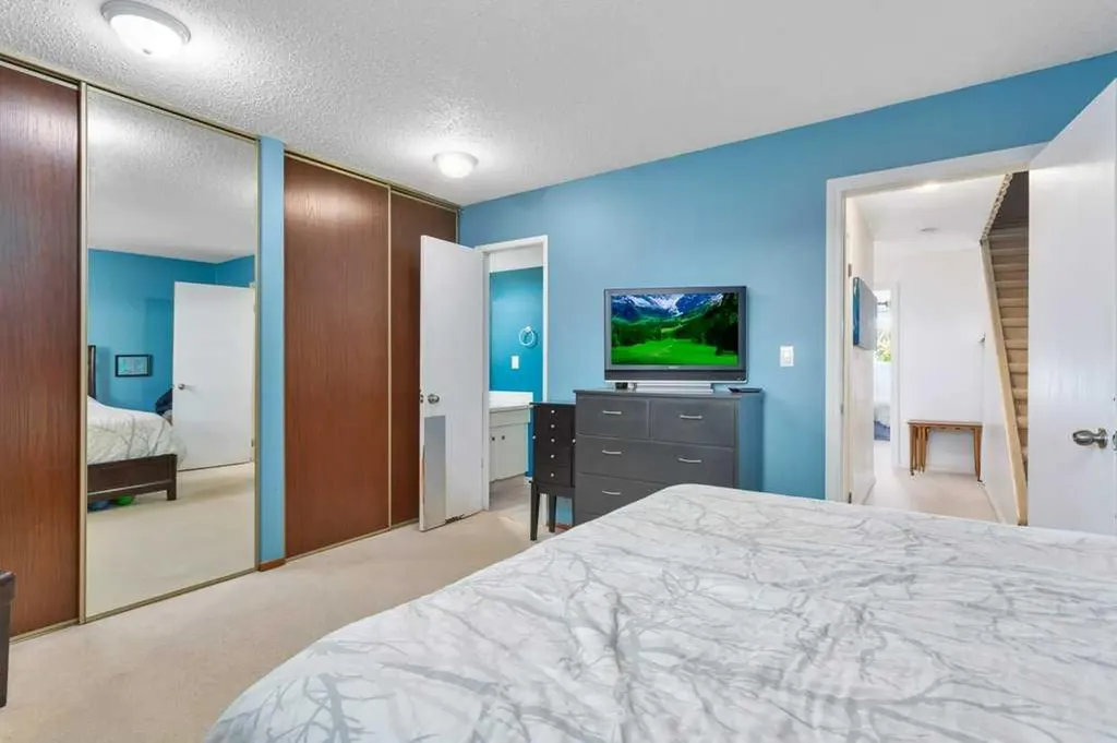 80 Piper Drive Red Deer AB T4P 1H8