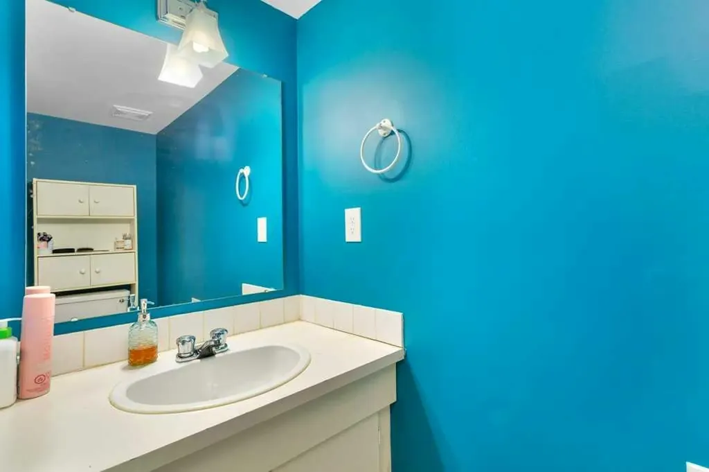80 Piper Drive Red Deer AB T4P 1H8