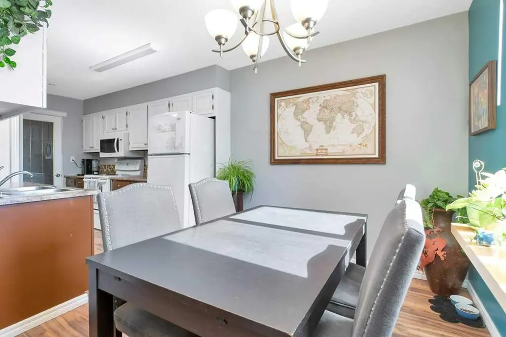 80 Piper Drive Red Deer AB T4P 1H8