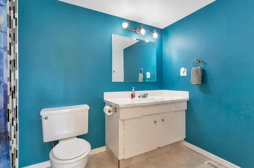 80 Piper Drive Red Deer AB T4P 1H8
