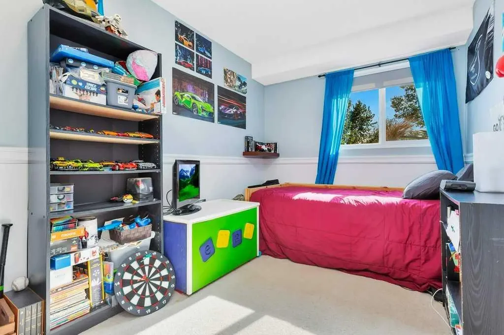 80 Piper Drive Red Deer AB T4P 1H8