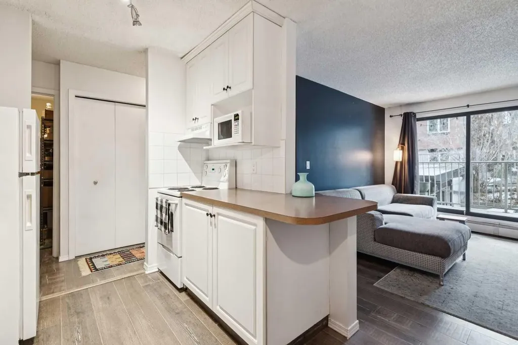 835 19 Avenue SW Calgary AB T2T 0H6