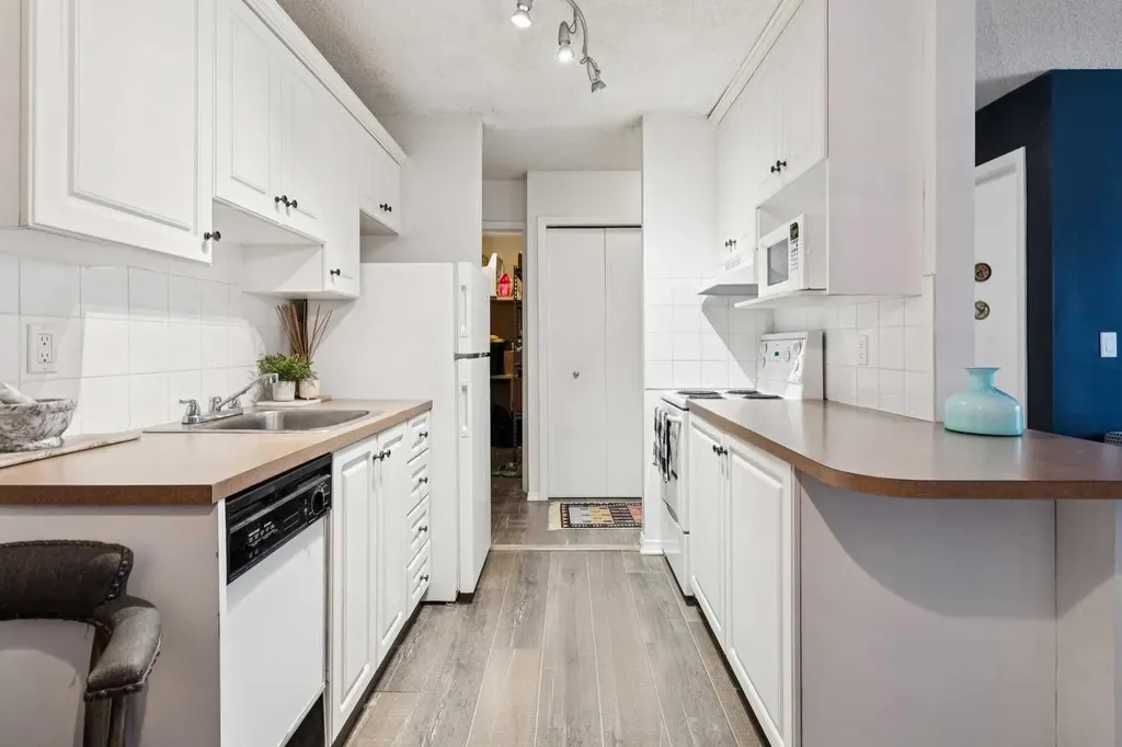 835 19 Avenue SW Calgary AB T2T 0H6