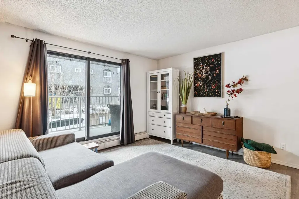 835 19 Avenue SW Calgary AB T2T 0H6