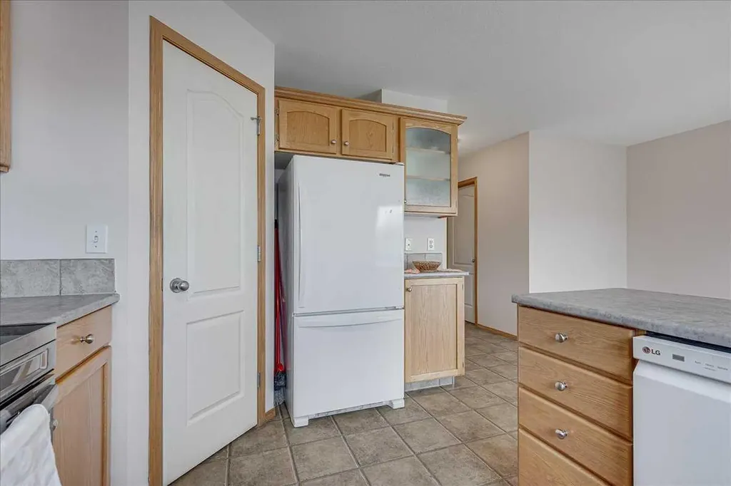 6223 Orr Drive Red Deer AB T4P 3W1