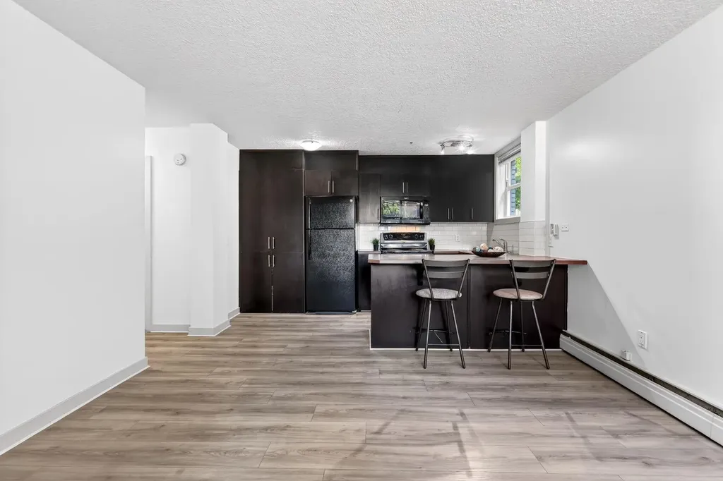 1333 13 Avenue SW Calgary AB T3C 0T4