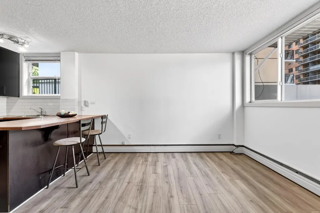 1333 13 Avenue SW Calgary AB T3C 0T4