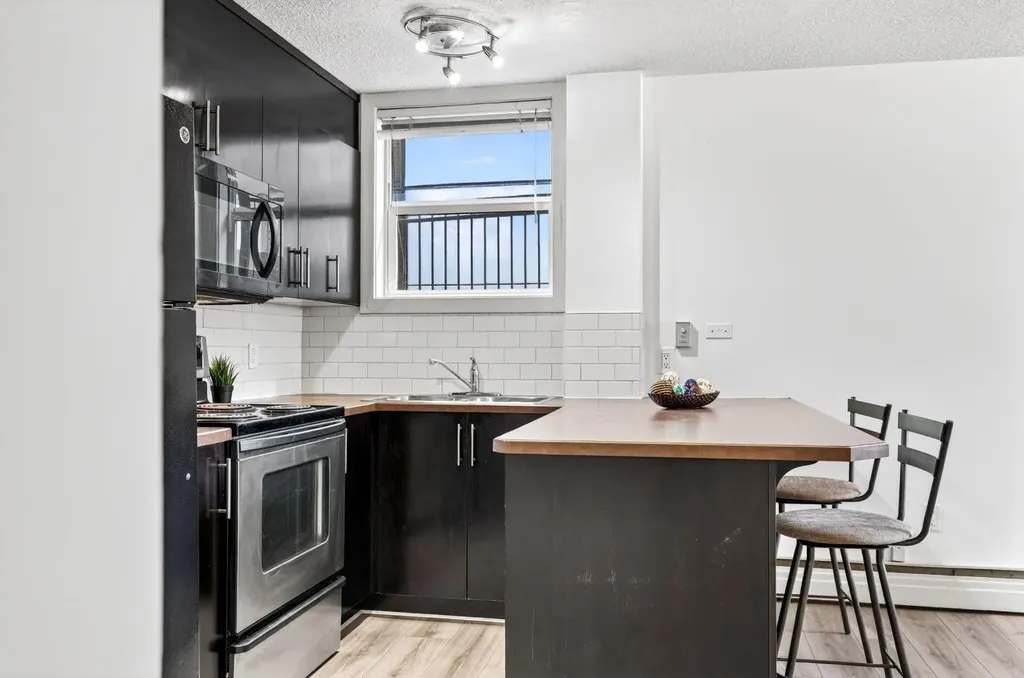 1333 13 Avenue SW Calgary AB T3C 0T4