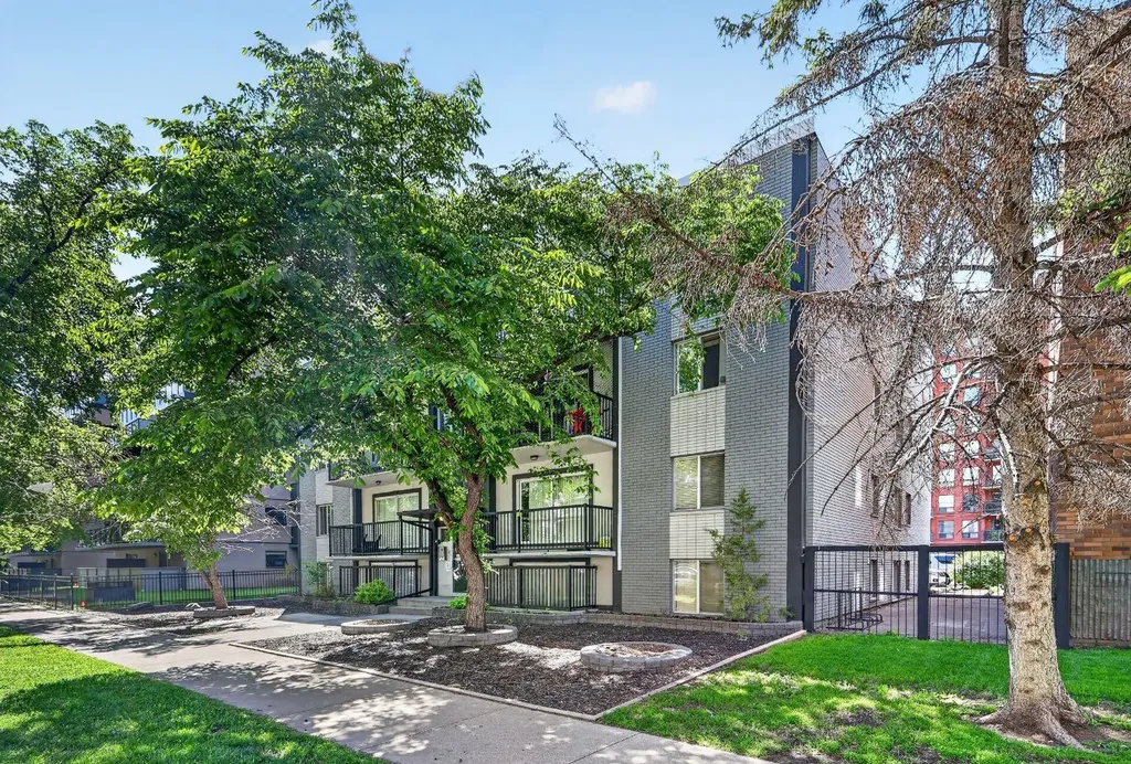 1333 13 Avenue SW Calgary AB T3C 0T4
