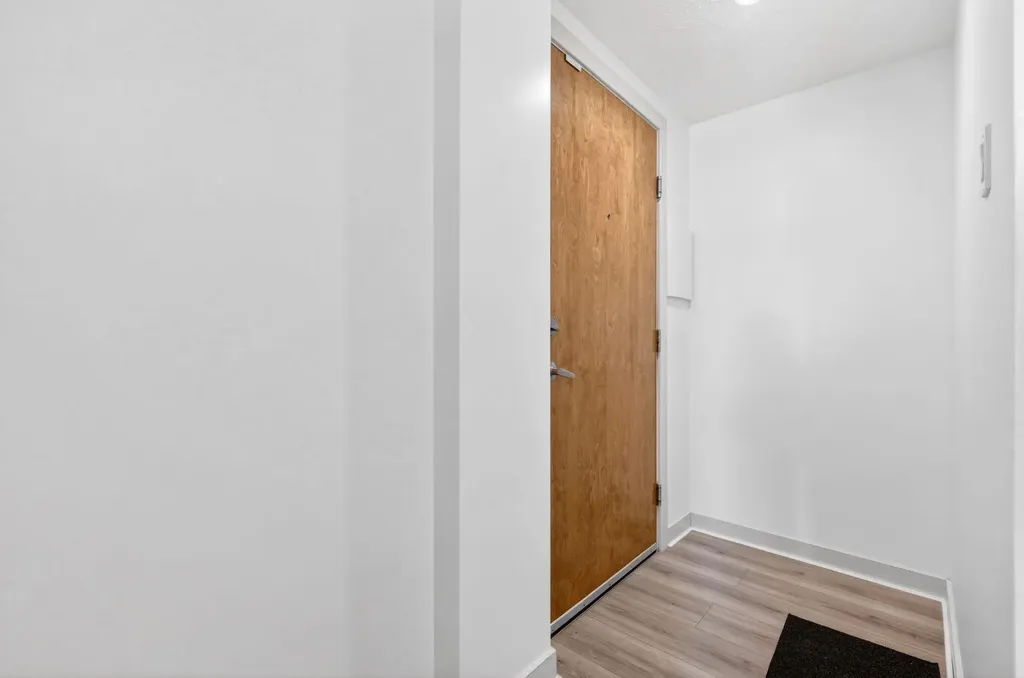 1333 13 Avenue SW Calgary AB T3C 0T4