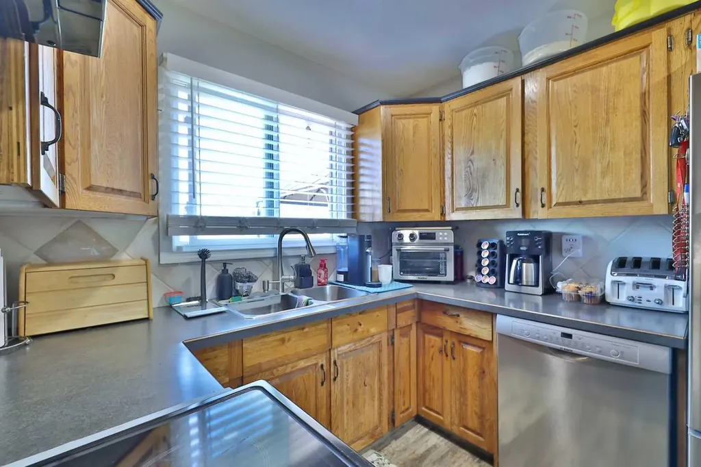 229 Parkview Drive Wetaskiwin AB T9A3J9