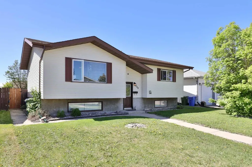 229 Parkview Drive Wetaskiwin AB T9A3J9