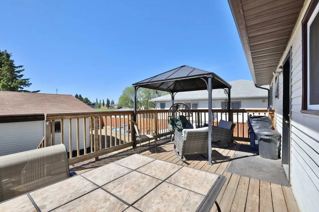 229 Parkview Drive Wetaskiwin AB T9A3J9