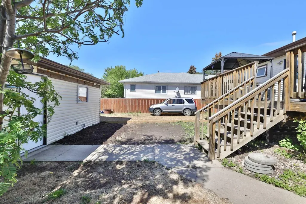 229 Parkview Drive Wetaskiwin AB T9A3J9